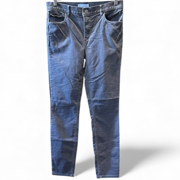 LOFT Pants - LOFT Modern Skinny Gray Corduroy Pants size 6